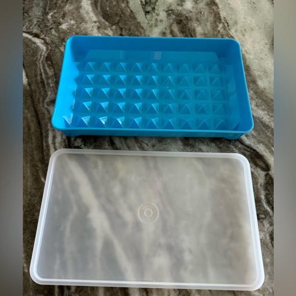 Tupperware, bacon meat keeper storage container - Picture 1 of 5